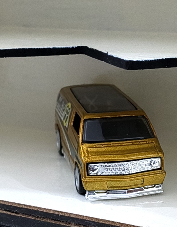 Custom '77 Dodge Van