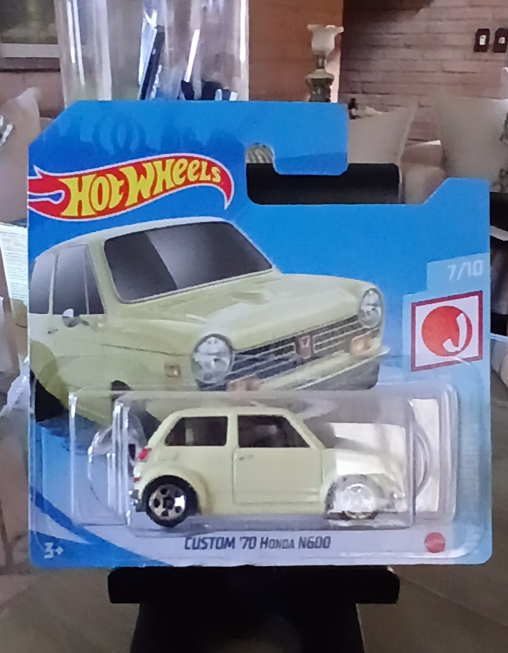 Custom '70 Honda N600