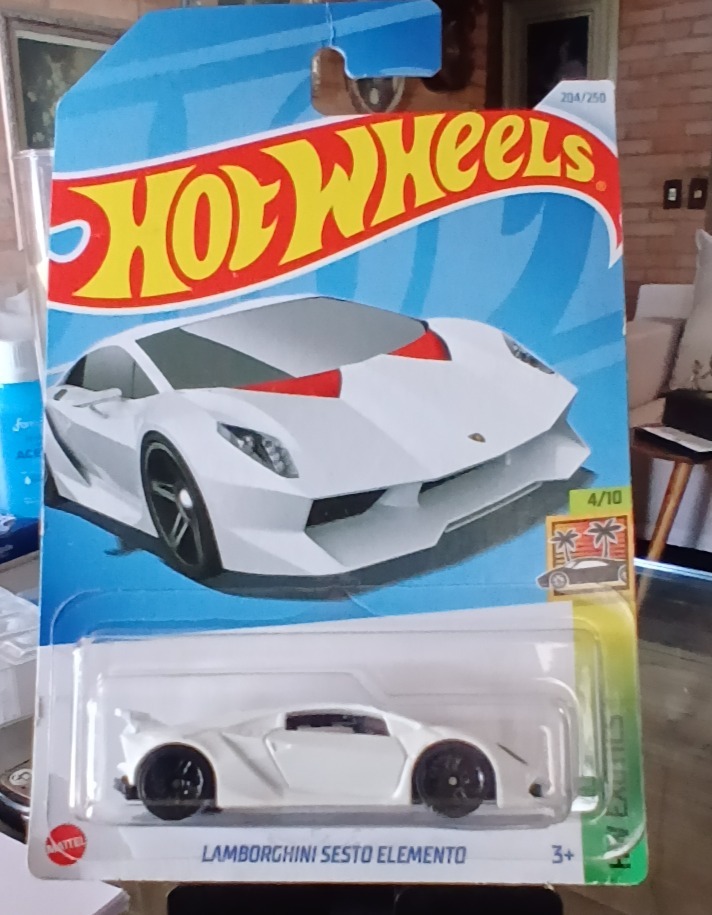 Lamborghini Sesto Elemento