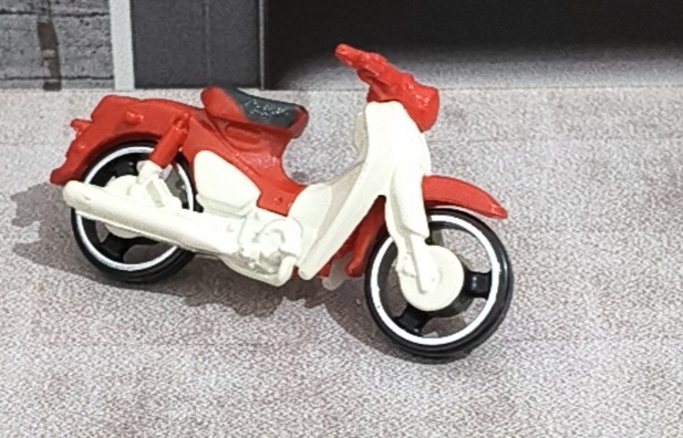 Honda Super Cub (2nd Color) Factory Fresh 10525
