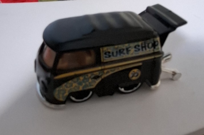 Volkswagen Kool Kombi preto 