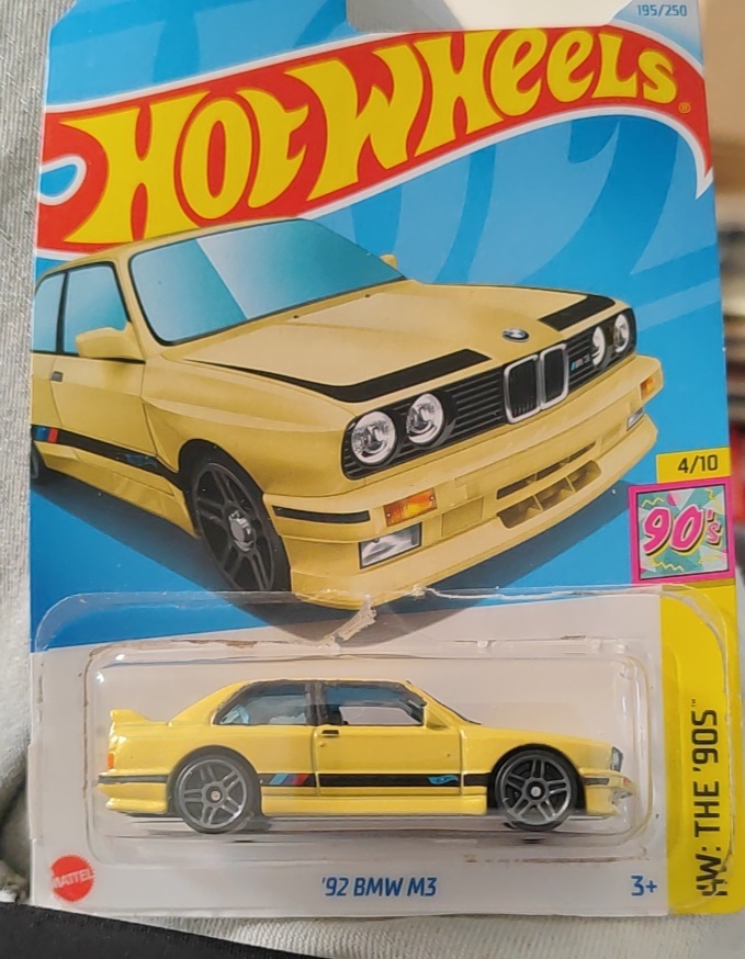 '92 BMW M3 (Gold)
