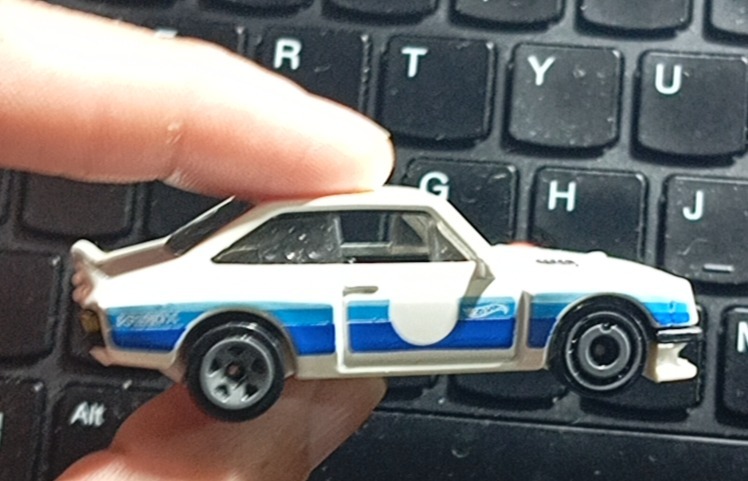 Ford Escort RS2000 (White)
