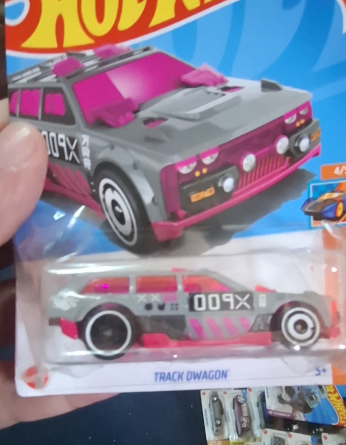 Track Dwagon