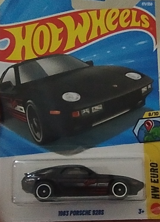 Porsche 928
