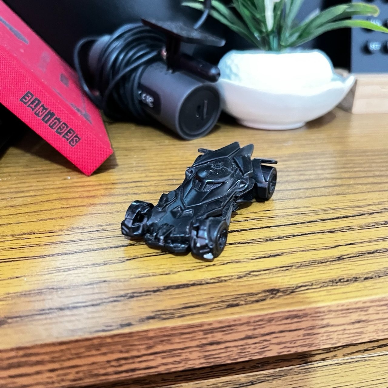 Batmobile Retro Entertainment - Batman v Superman Dawn of Justice