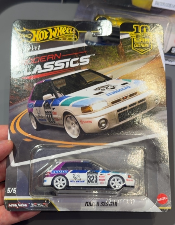 Mazda 323 GTR