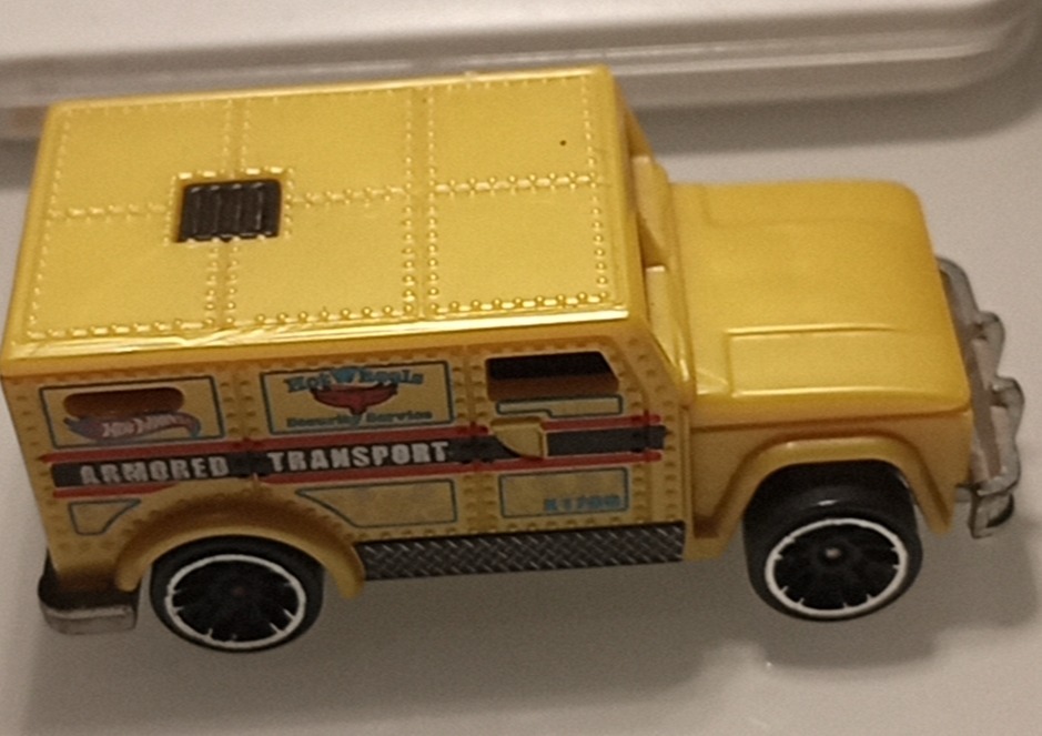 Armored Truck HW City Works