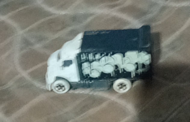 Surfin School Bus (2nd Color) Graffiti Rides