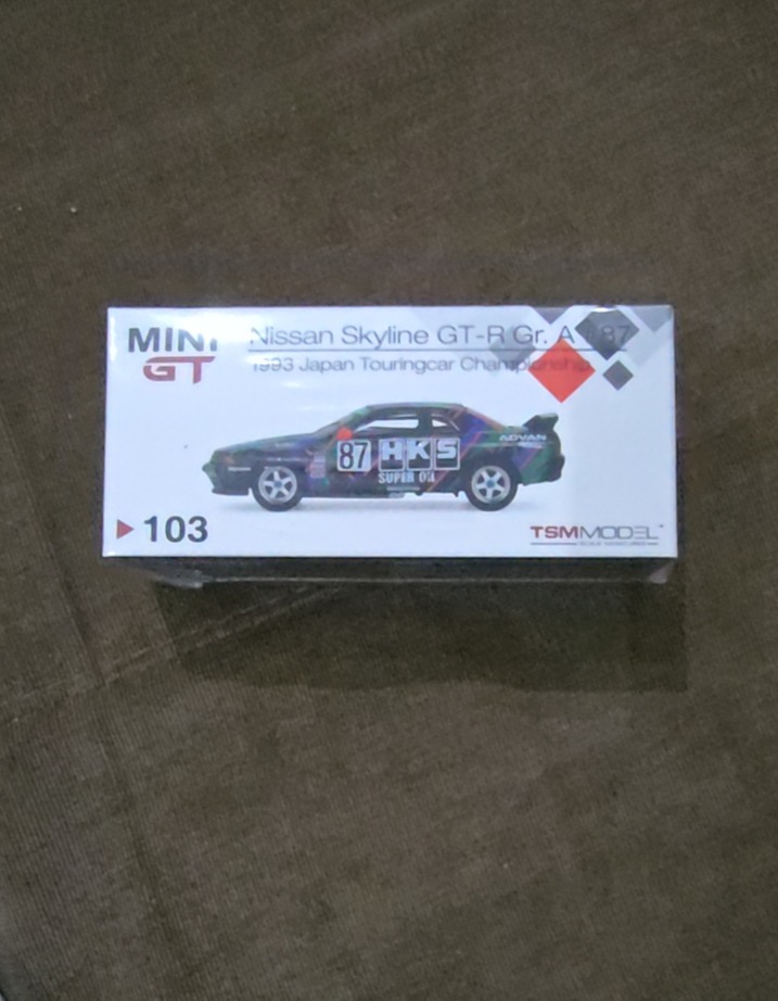 Nissan  Skyline GT-R (R32) Gr. A #87 HKS