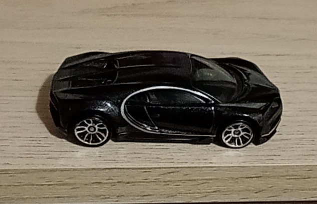 '16 Bugatti Chiron