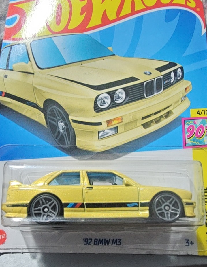 '92 BMW M3 (Gold)