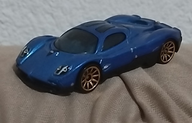 Pagani Utopia