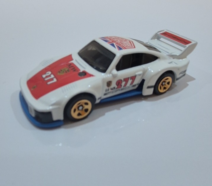 Porsche 935 (White)