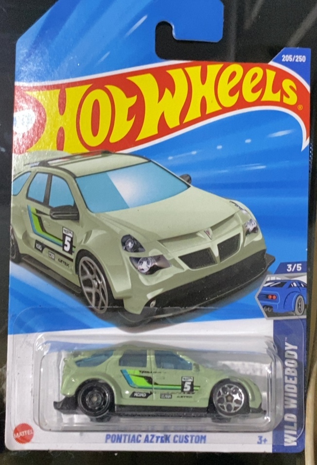 Pontiac Aztek Custom (Red)