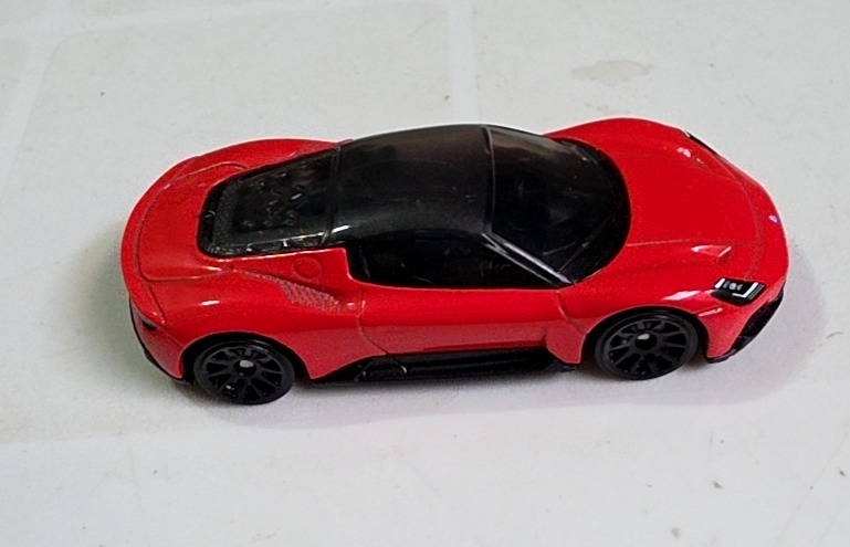 Maserati MC20