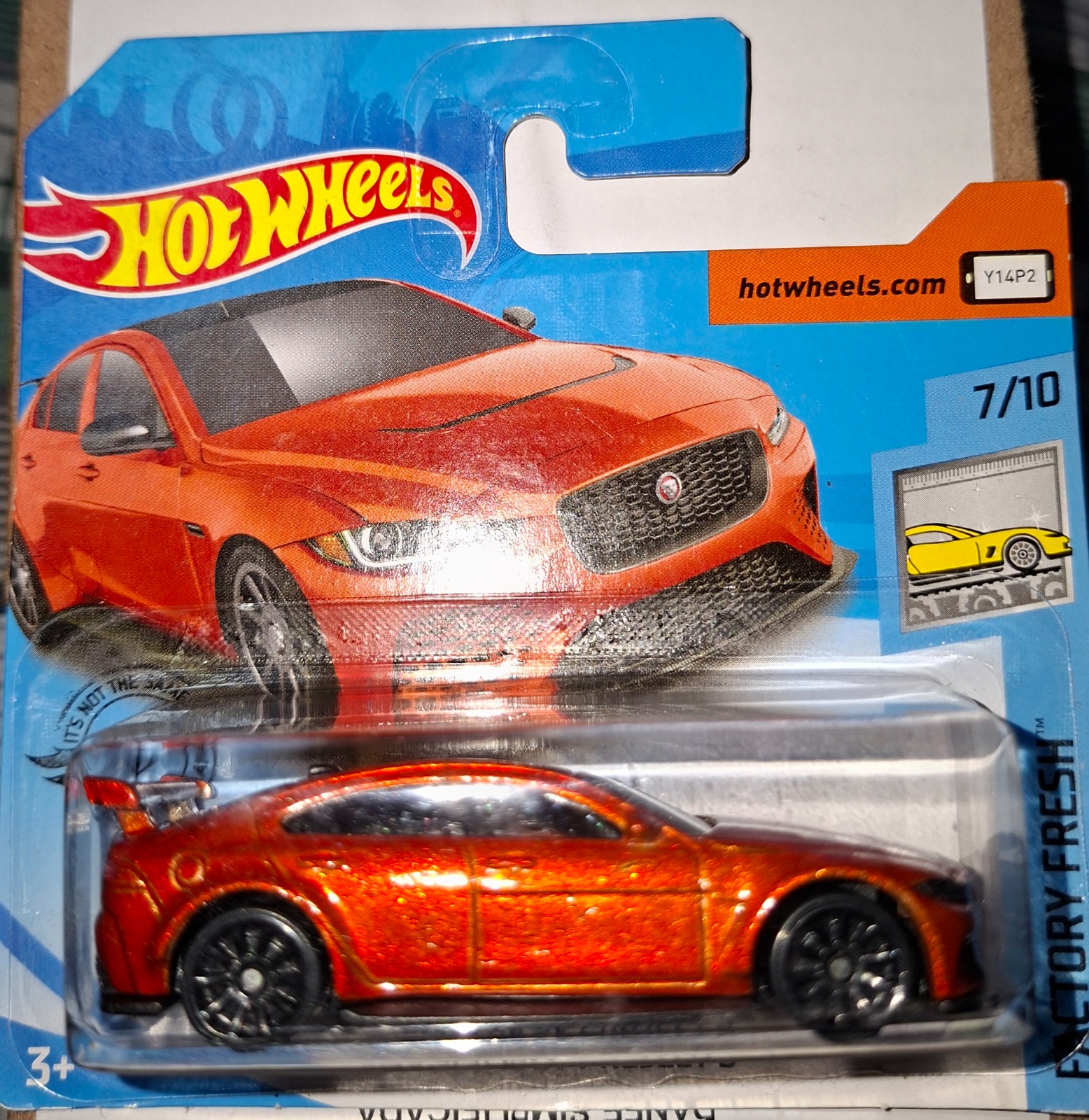 Jaguar XE SV Project 8 (Orange)