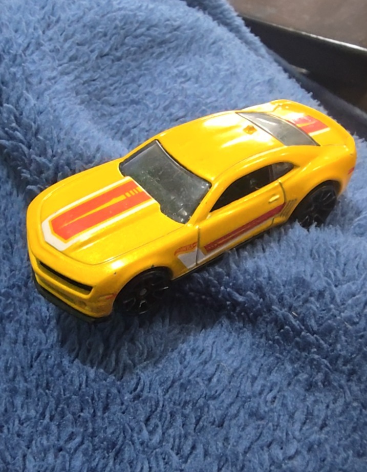 2012 Hot Wheels Chevy Camaro Special Edition (Yellow)