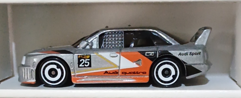 Audi '90 quattro