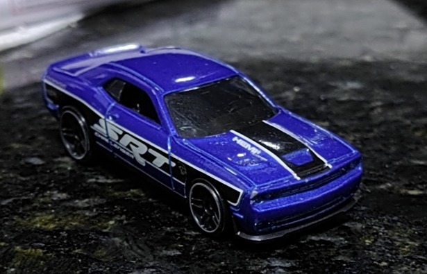 '15 Dodge Challenger SRT