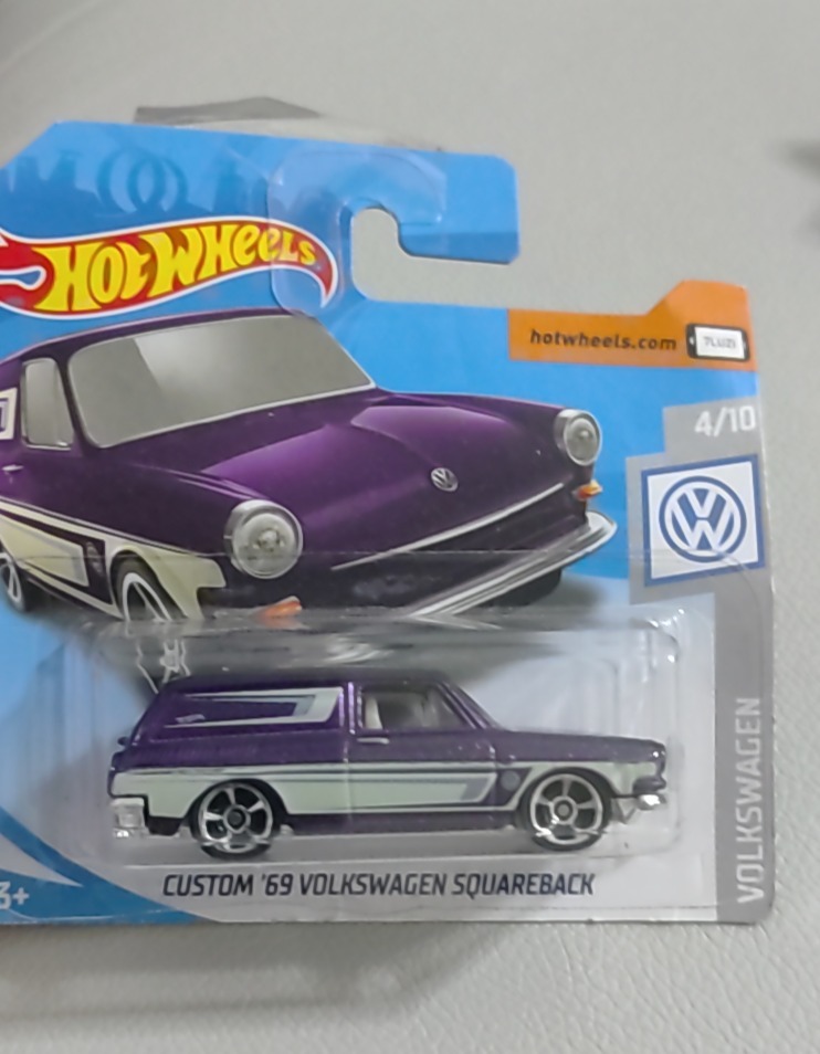 Custom '69 Volkswagen Squareback