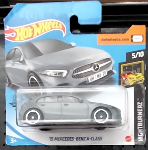 '19 Mercedes-Benz A-Class
