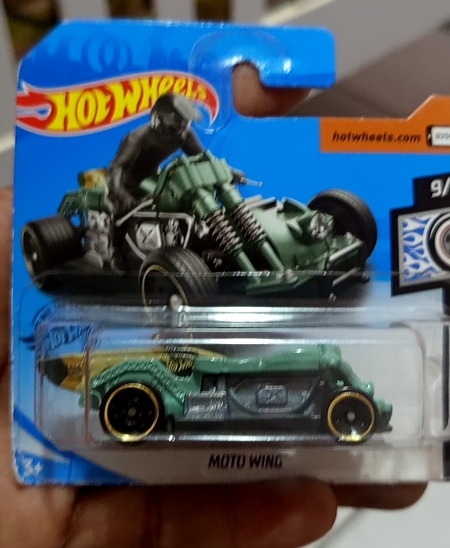 Moto Wing (Light Blue)