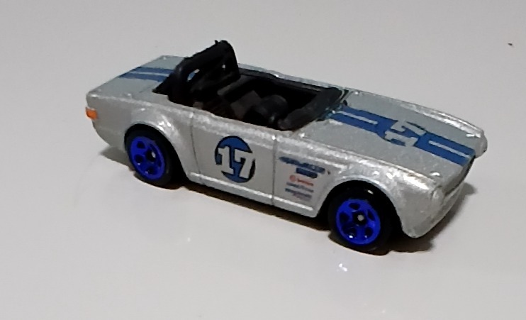 Triumph TR6 (Silver)