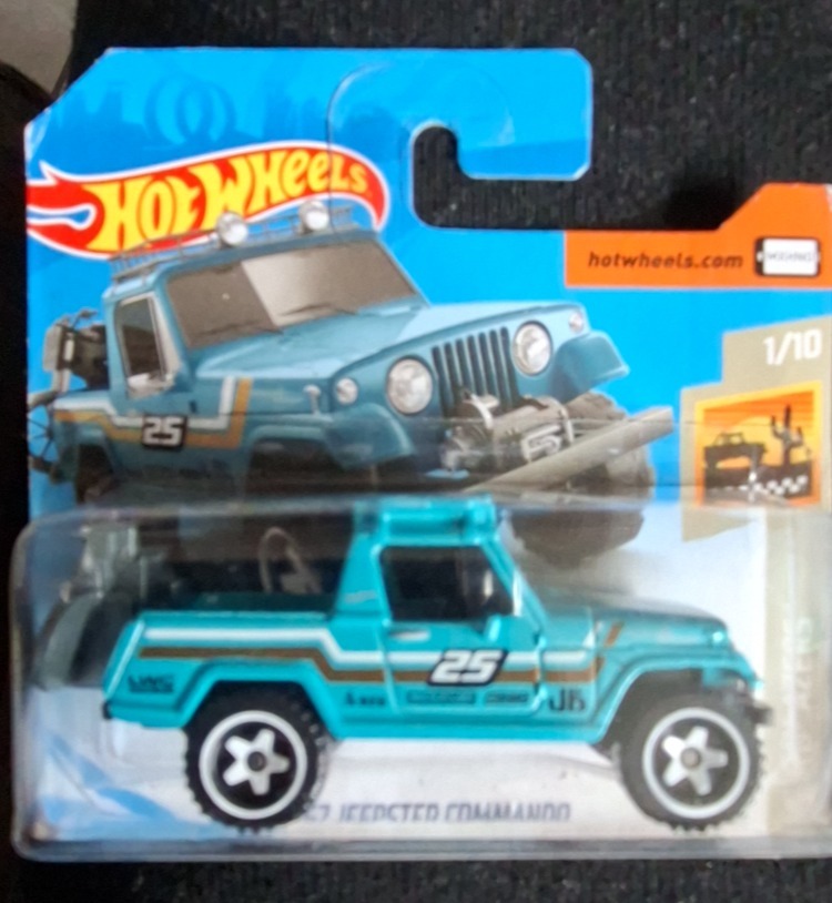 '67 Jeepster Commando