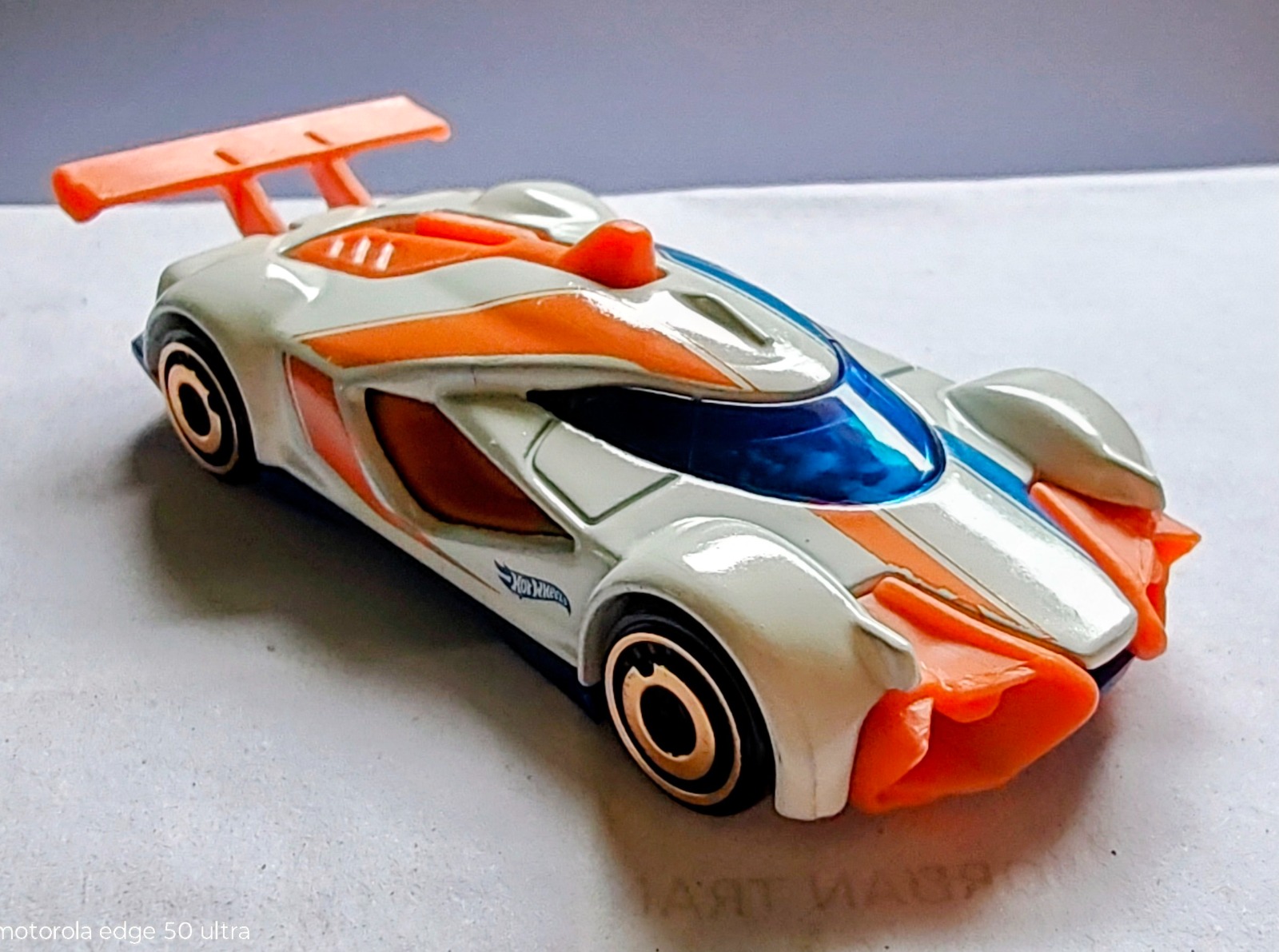 Mach Speeder (White)