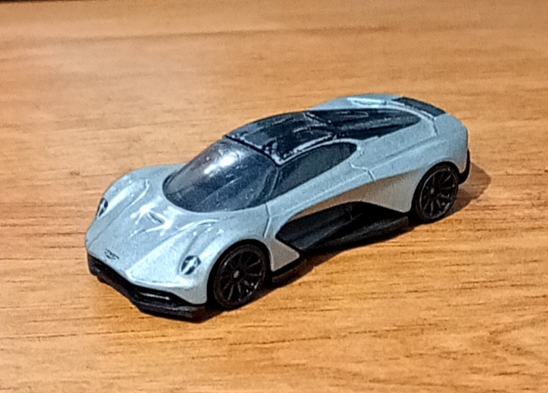 Aston Martin Valhalla Concept