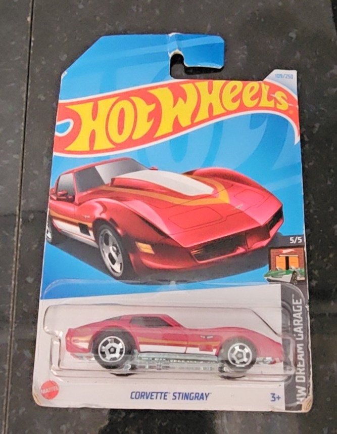 Corvette Stingray (Burgundy)