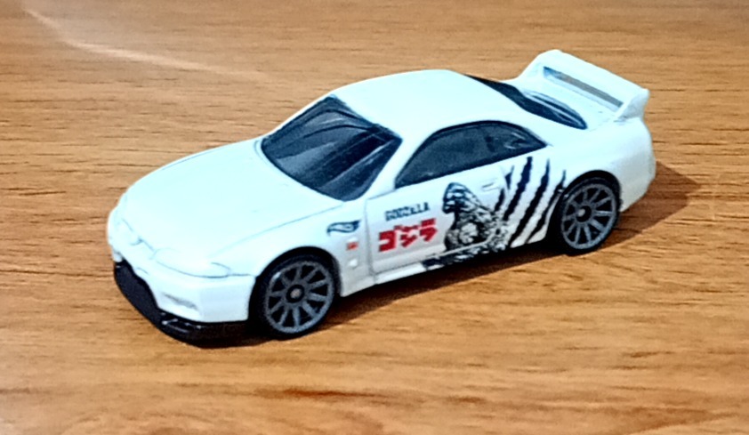 Nissan Skyline GT-R (BCNR33) (White)