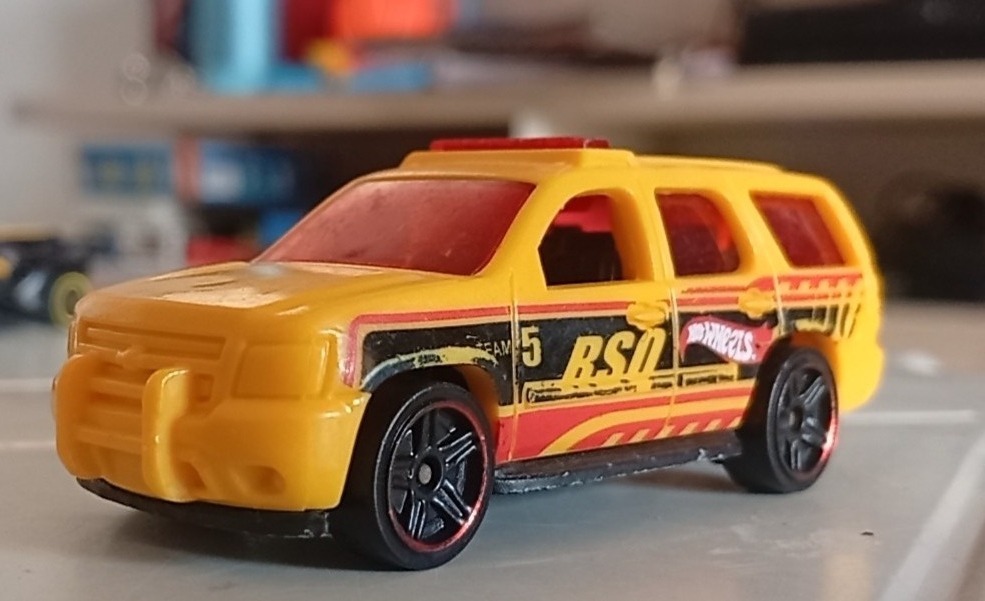 07 Chevy Tahoe
