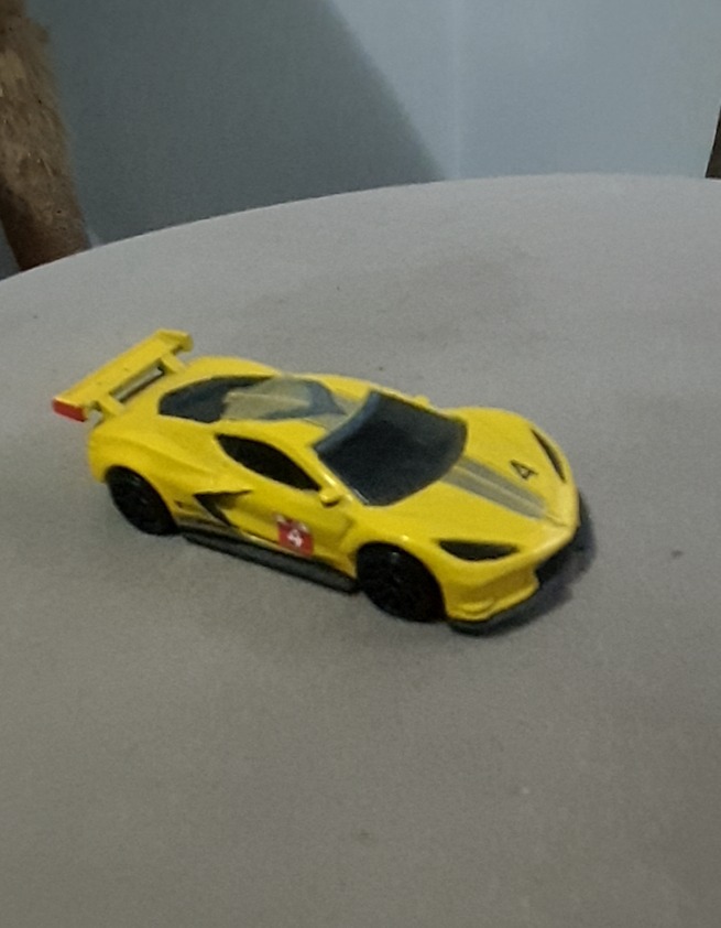 Corvette C8.R (Yellow)