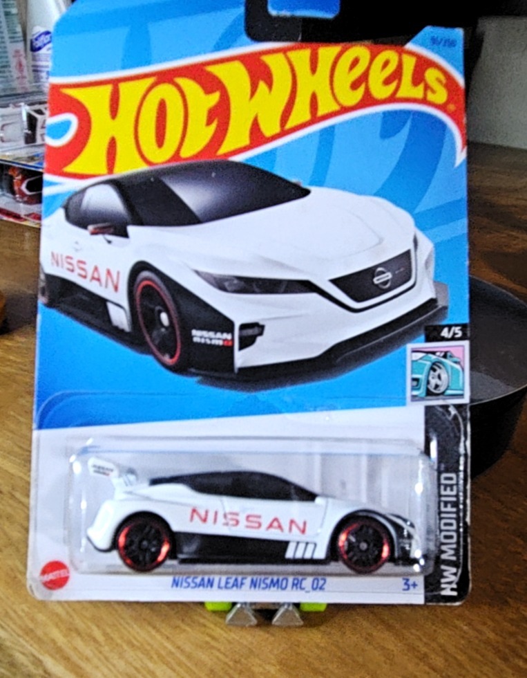 Nissan Leaf NISMO RC_02