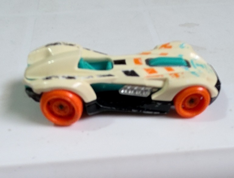 Roadster Bite