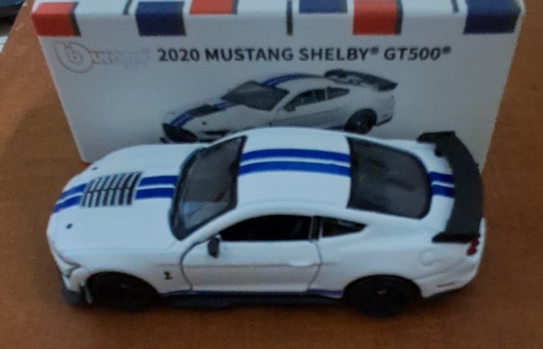  Ford Mustang Shelby GT 500 