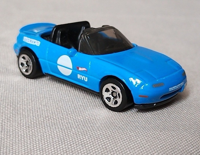 '91 Mazda MX-5 Miata (Light Blue)