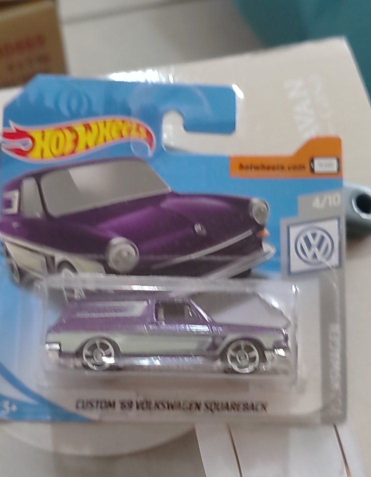 Custom '69 Volkswagen Squareback