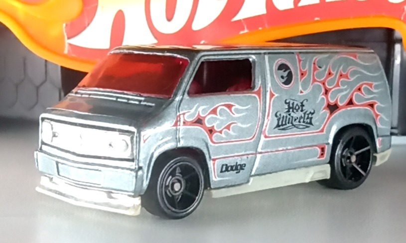 Custom 77 Dodge Van