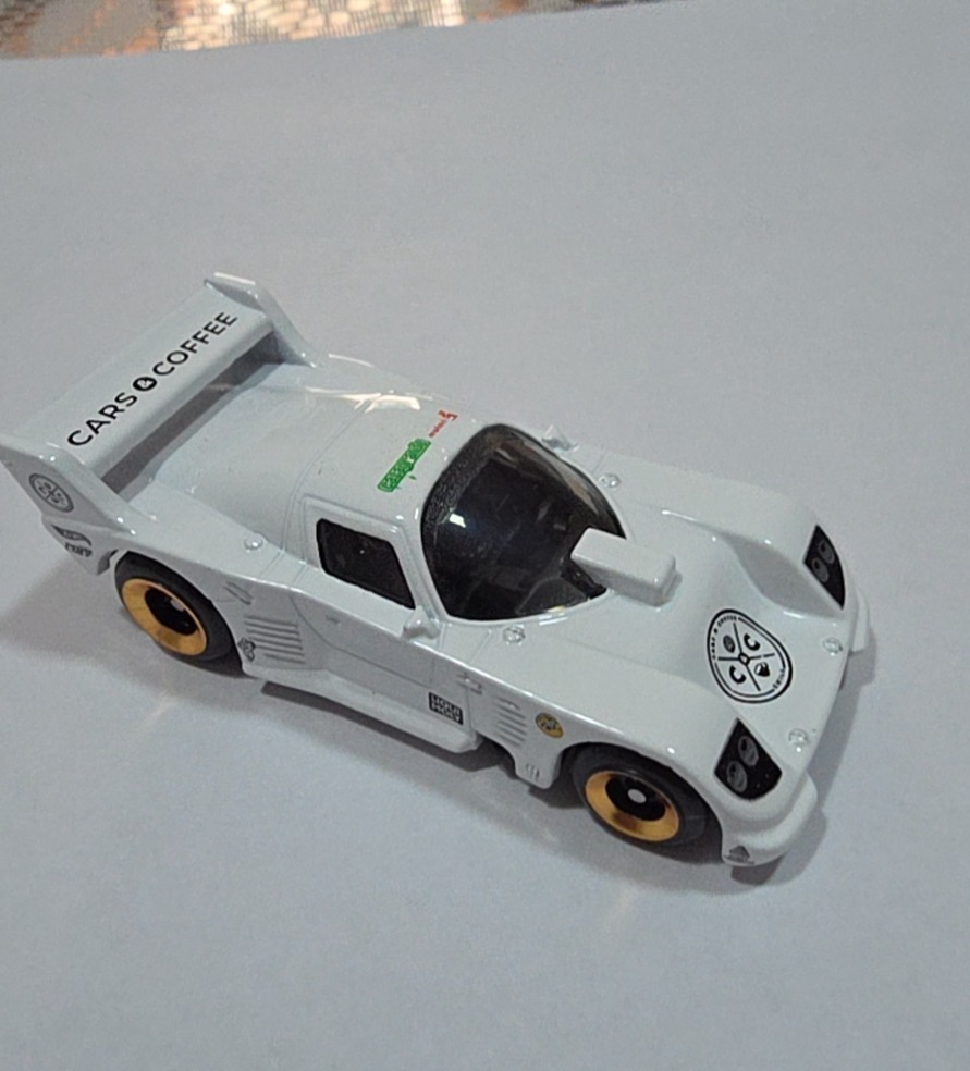 La Liebre (White)