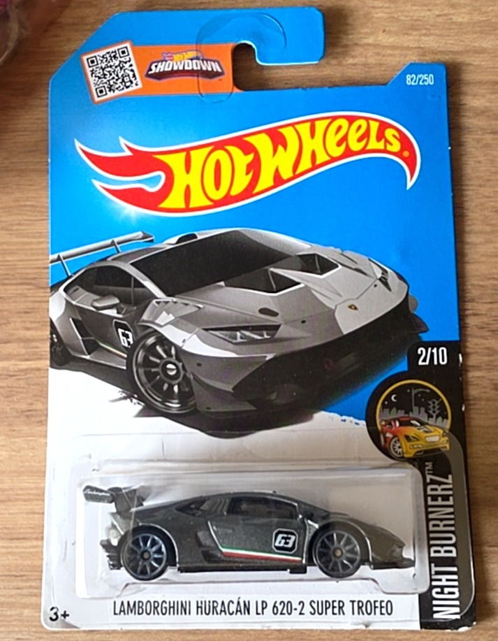 Lamborghini Huracán LP 620-2 Super Trofeo