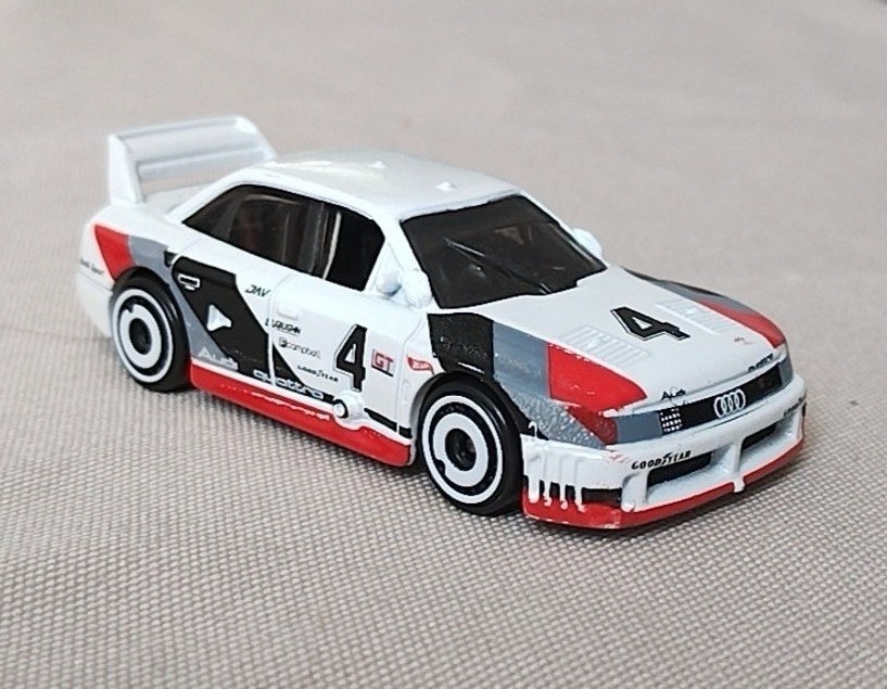 Audi '90 quattro (White)