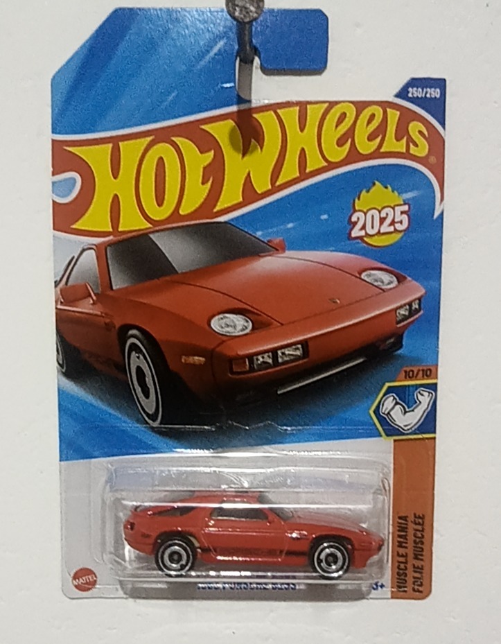 Porsche 928