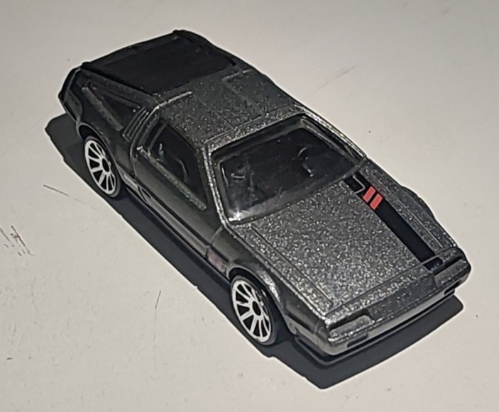 '81 DeLorean DMC-12 (Silver)