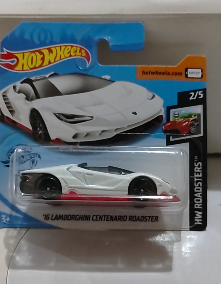 '16 Lamborghini Centenario Roadster