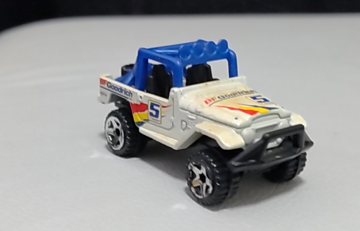 Toyota Land Cruiser FJ40 Racing Series Offroad