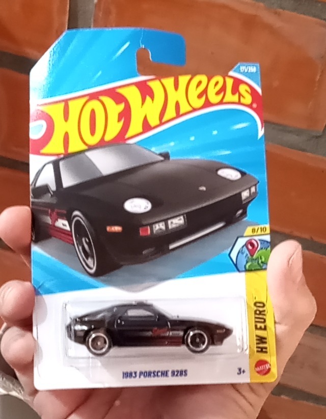 Porsche 928s