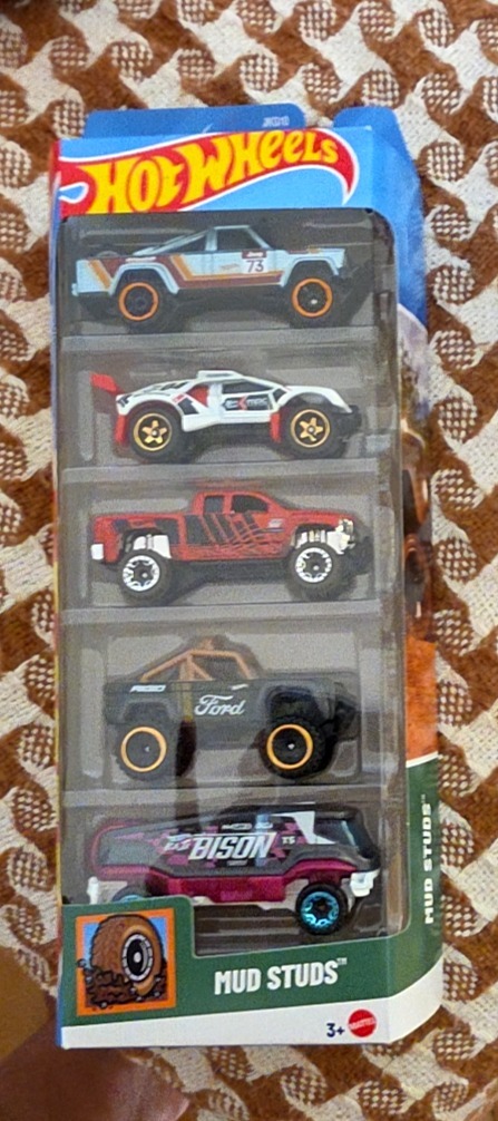 Mud Studs